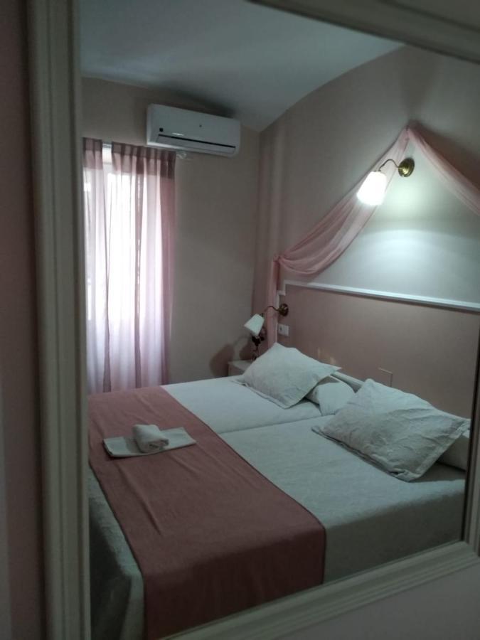 Hotel Emperador Augusto Mérida Zewnętrze zdjęcie
